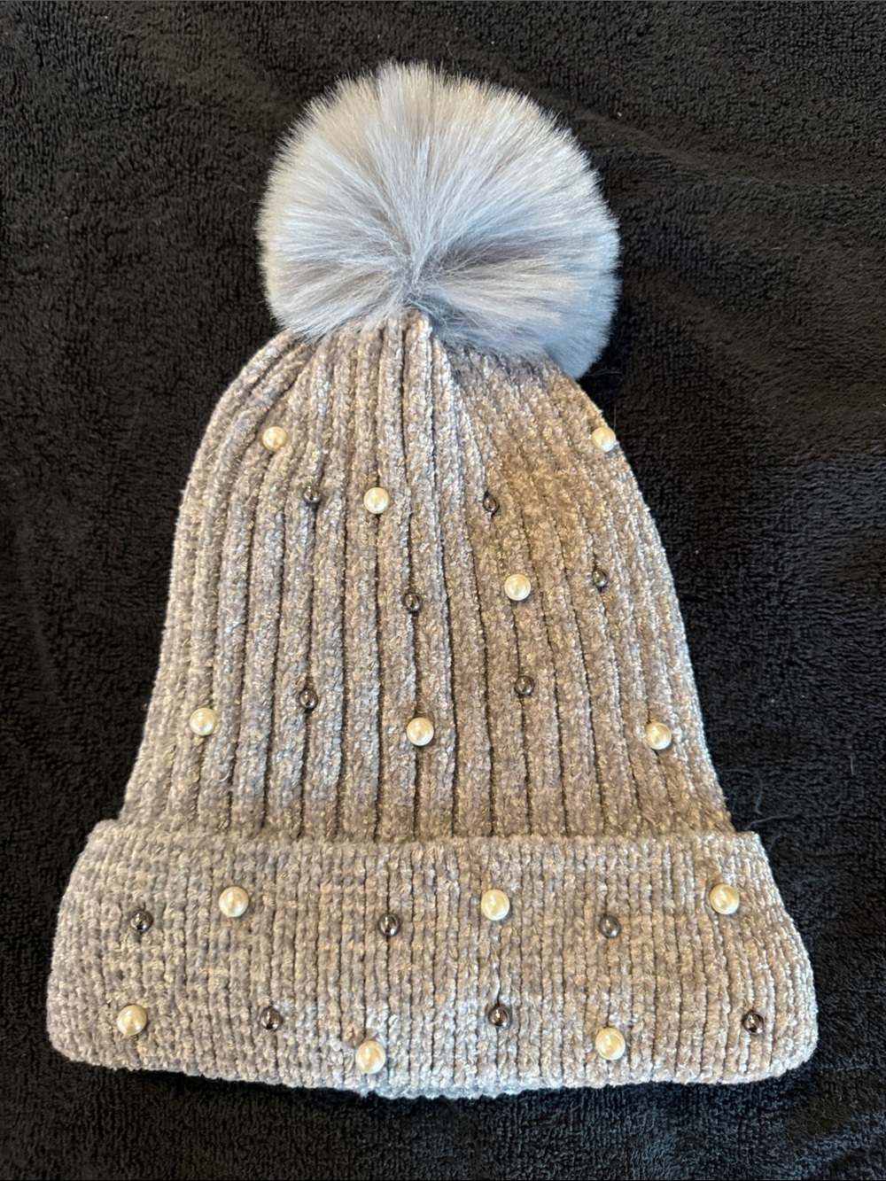 Pearl-Accent Knit Pom Beanie - Light Gray
